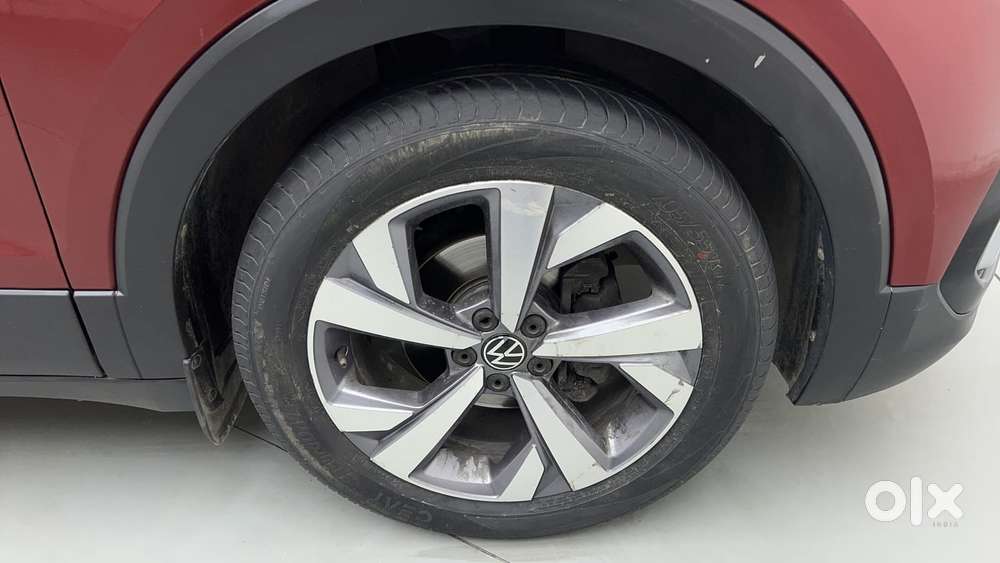 Volkswagen Taigun Topline 1.0 Tsi At (electric Seats), 2021, Petrol