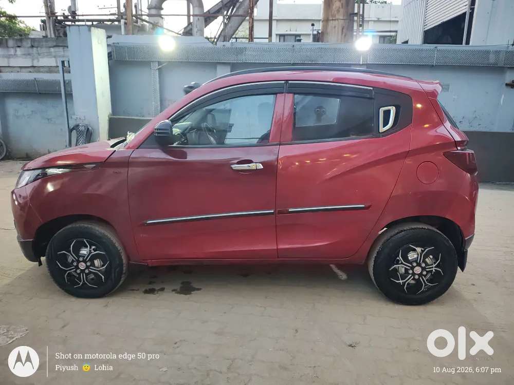 Mahindra Kuv 100 2016 Petrol