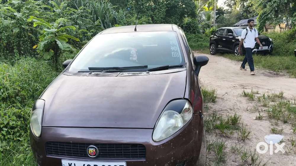Fiat Punto Emotion 2010 Car