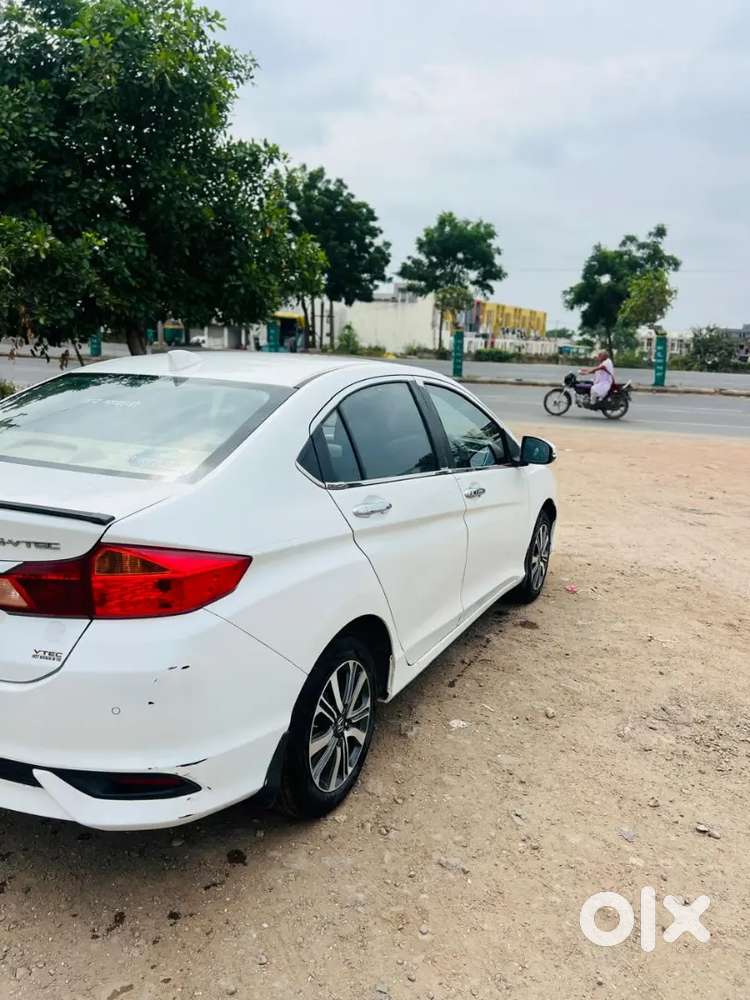 Honda City 1.5 V 2021