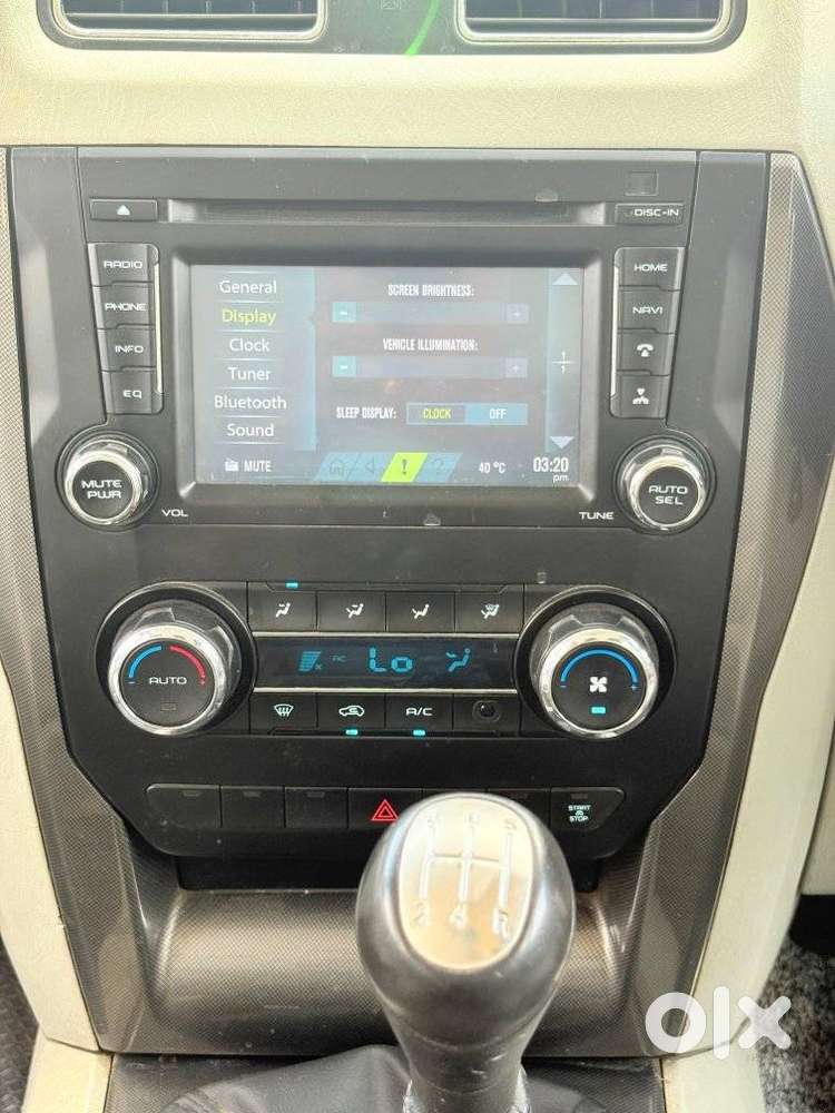 Mahindra Scorpio S10, 2017, Petrol