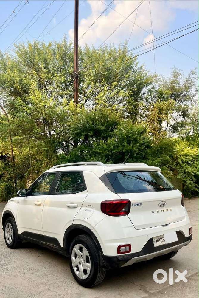 Hyundai Venue S Diesel, 2021, Diesel