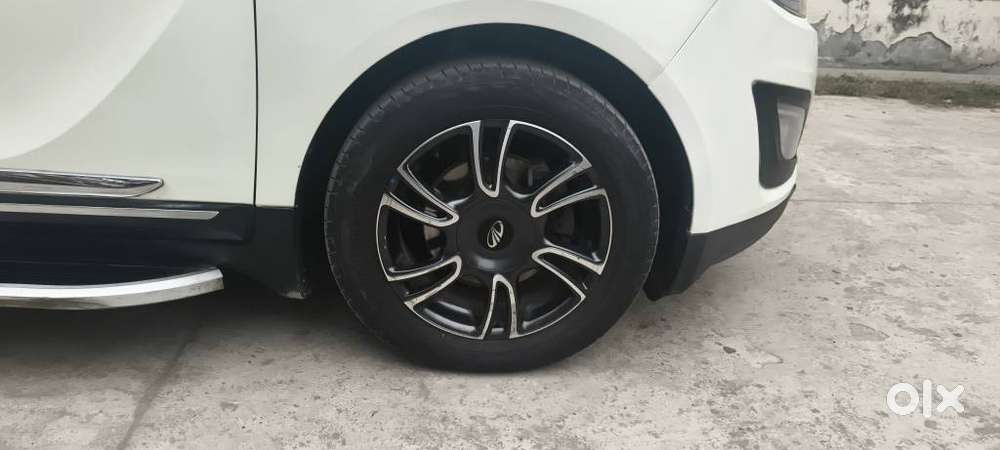 Mahindra Marazzo M8, 2019, Diesel