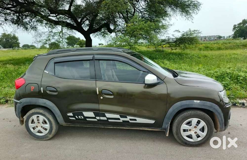 Renault Kwid 1.0 Rxt Sec Option & 2017 Petrol