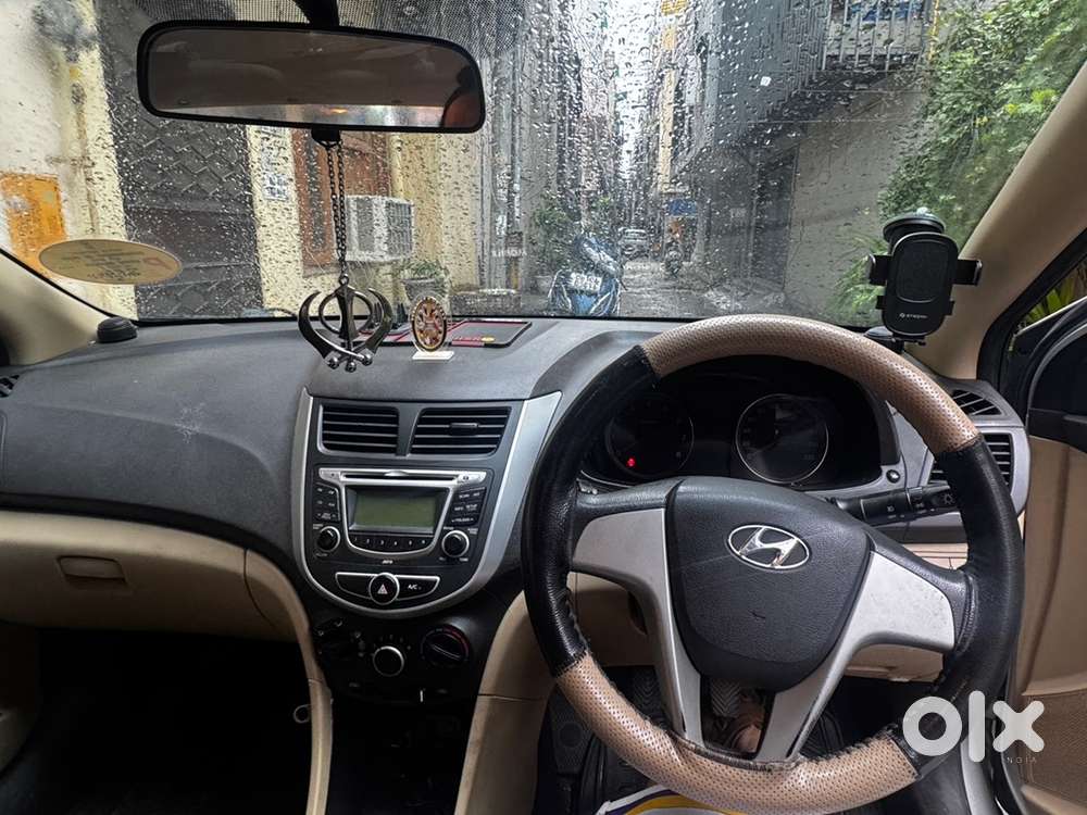 Hyundai Verna Petrol 2013