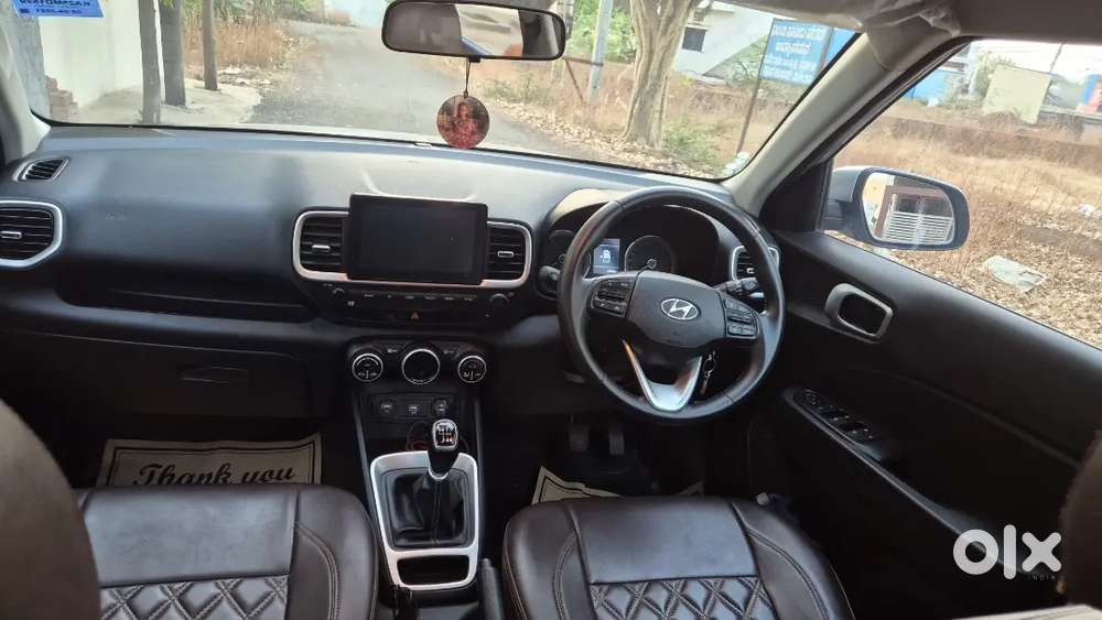 Hyundai Venue 2021 Petrol 36000 Km Driven