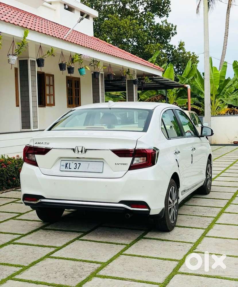 Honda Amaze 2nd Gen Vx, 2024, Petrol