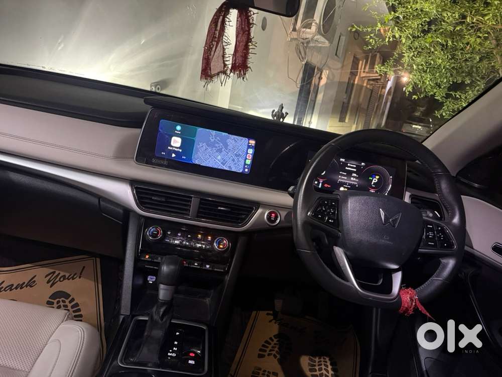 Mahindra Xuv700 Petrol 2024