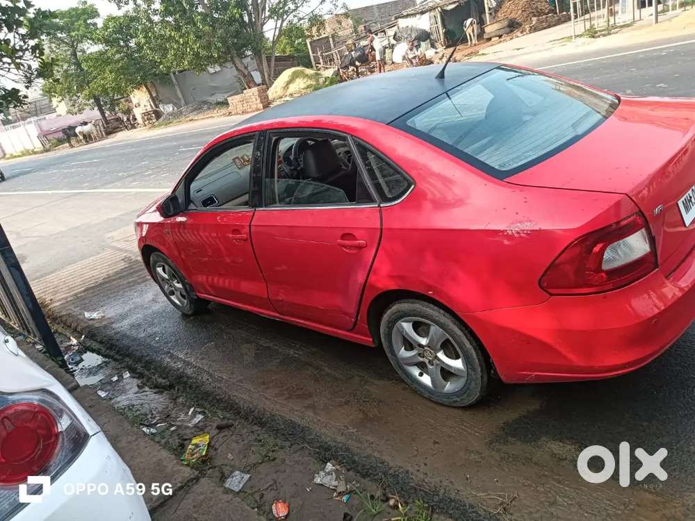 Skoda Rapid Tsi 2013 Petrol 63000 Km Driven