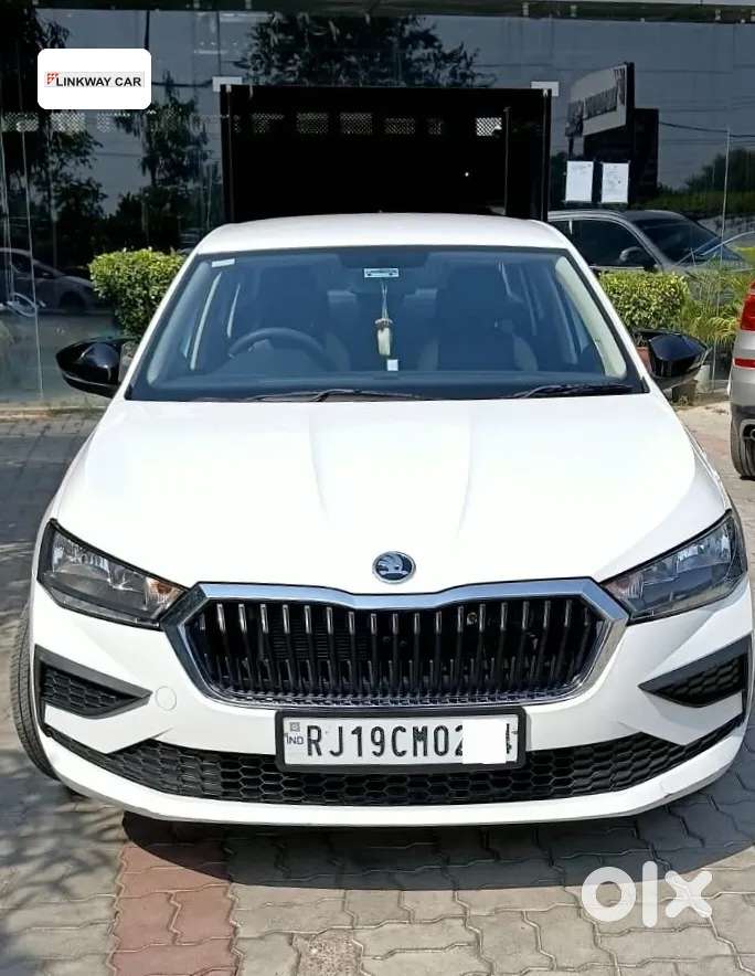 Skoda Slavia Active 1.0l Tsi Mt, 2022, Petrol