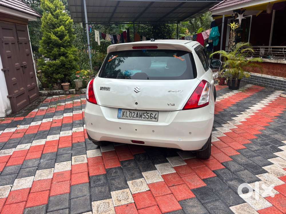 Maruti Swift Vxi 2015