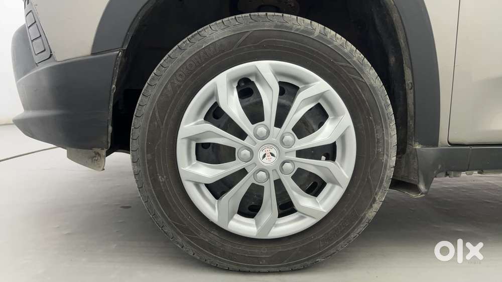 Mahindra Kuv 100 2016-2017 Mfalcon D75 K4, 2016, Diesel