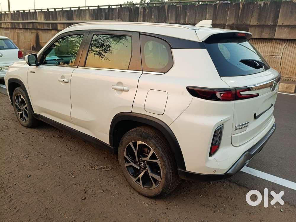 Toyota Urban Cruiser Hyryder 1.5 V Hybrid, 2023, Petrol