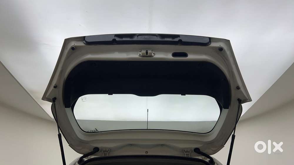 Maruti Suzuki Swift Vvt Vxi, 2016, Petrol
