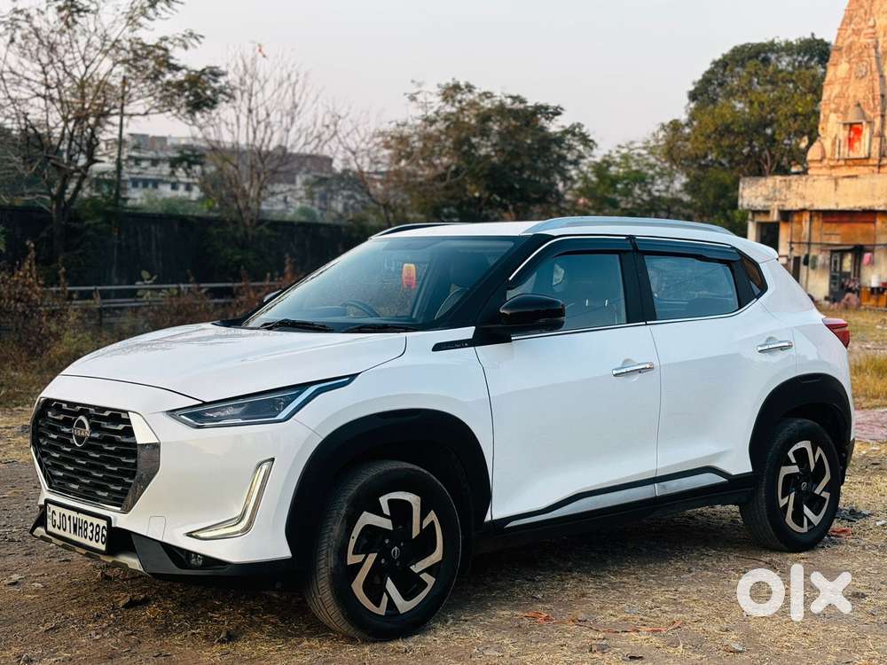 Nissan Magnite 1.0 Xv Turbo Cvt, 2022, Petrol