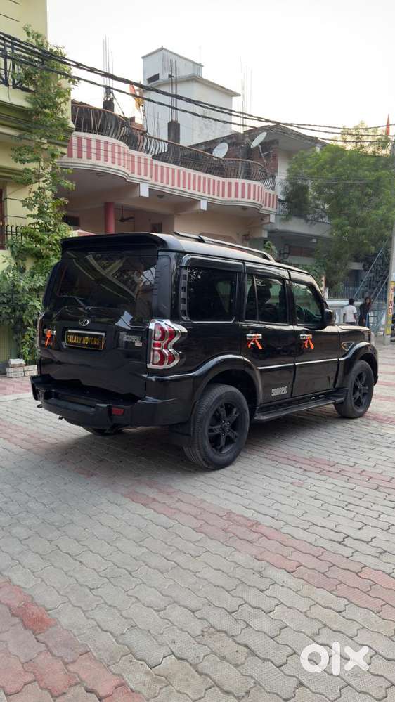 Mahindra Scorpio S10, 2016, Diesel