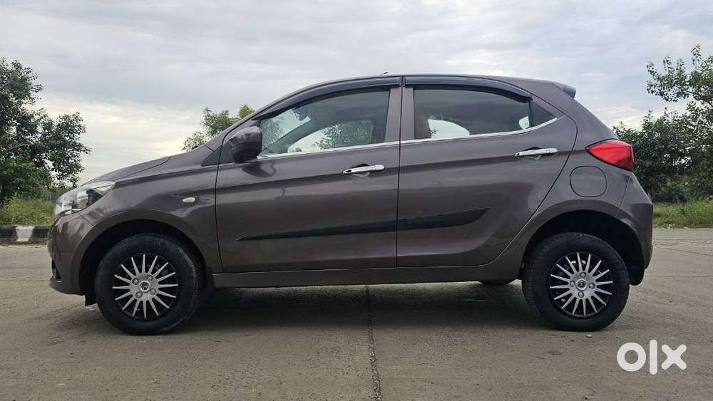 Tata Tiago 1.2 Revotron Xm, 2016, Petrol