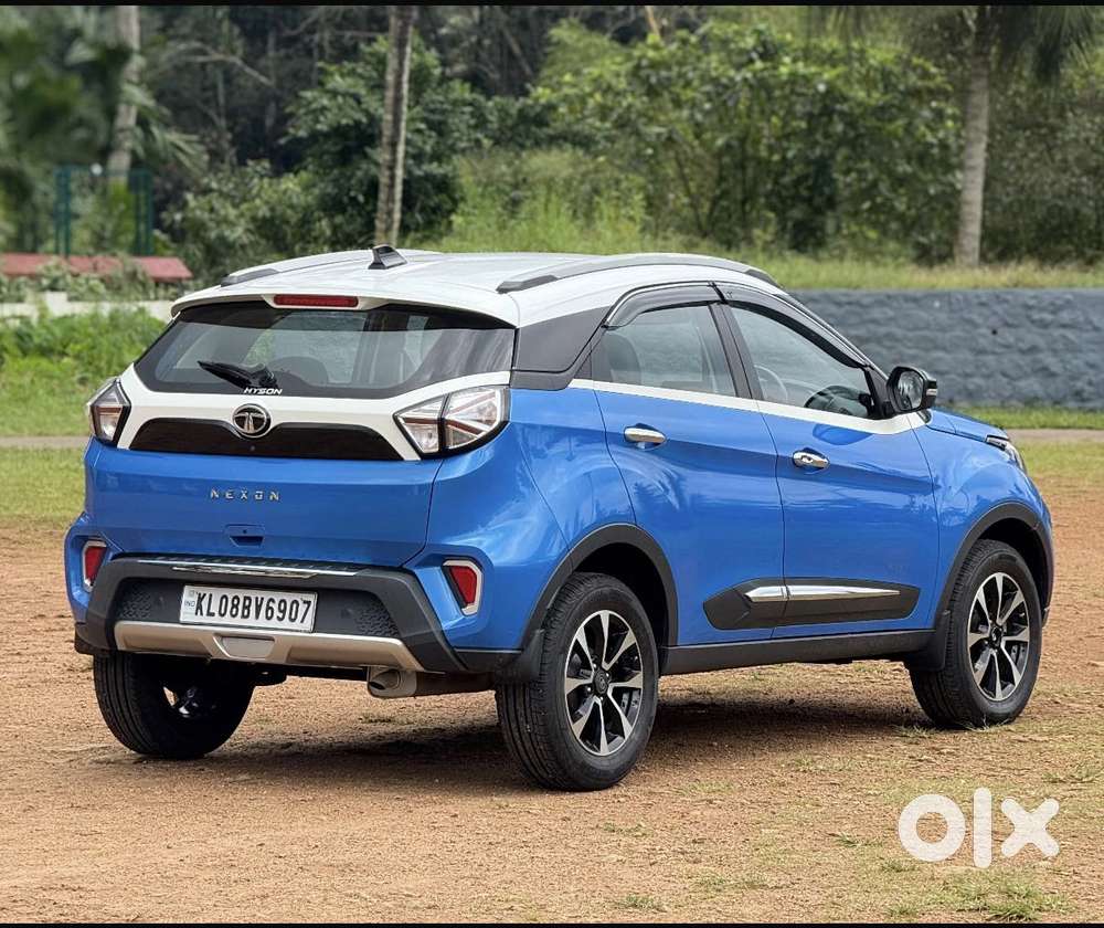 Tata Nexon 1.2 Revotron Xza Plus Dualtone, 2020, Petrol