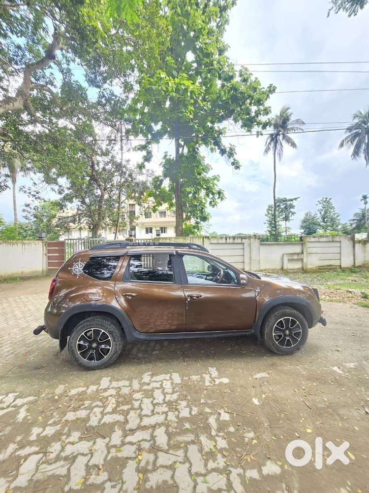 Renault Duster / Excellent Condition / Single Handled Driven /