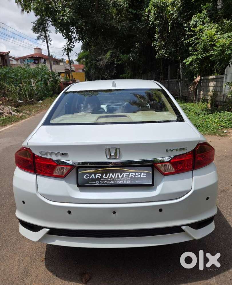 Honda City I-vtec V, 2018, Petrol