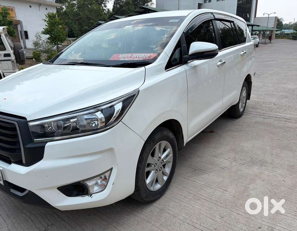 Toyota Innova Crysta 2024