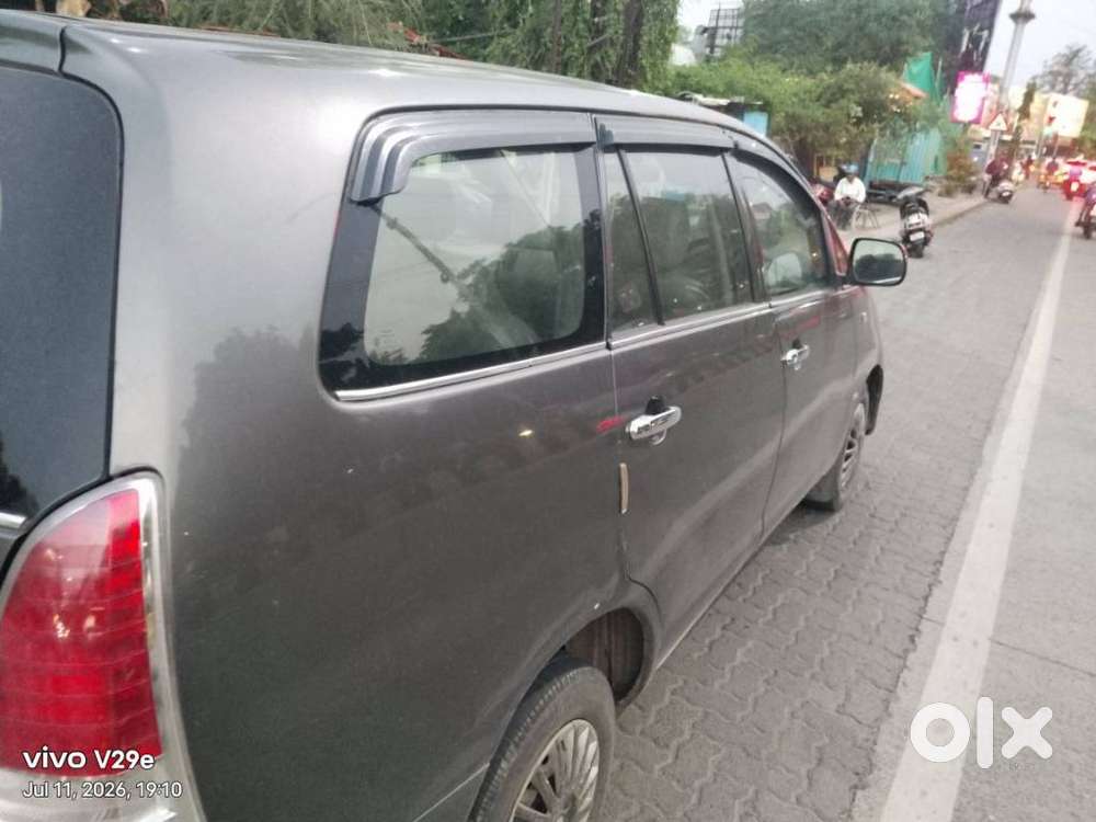 Toyota Innova 2.5 G (diesel) 8 Seater, 2010, Diesel