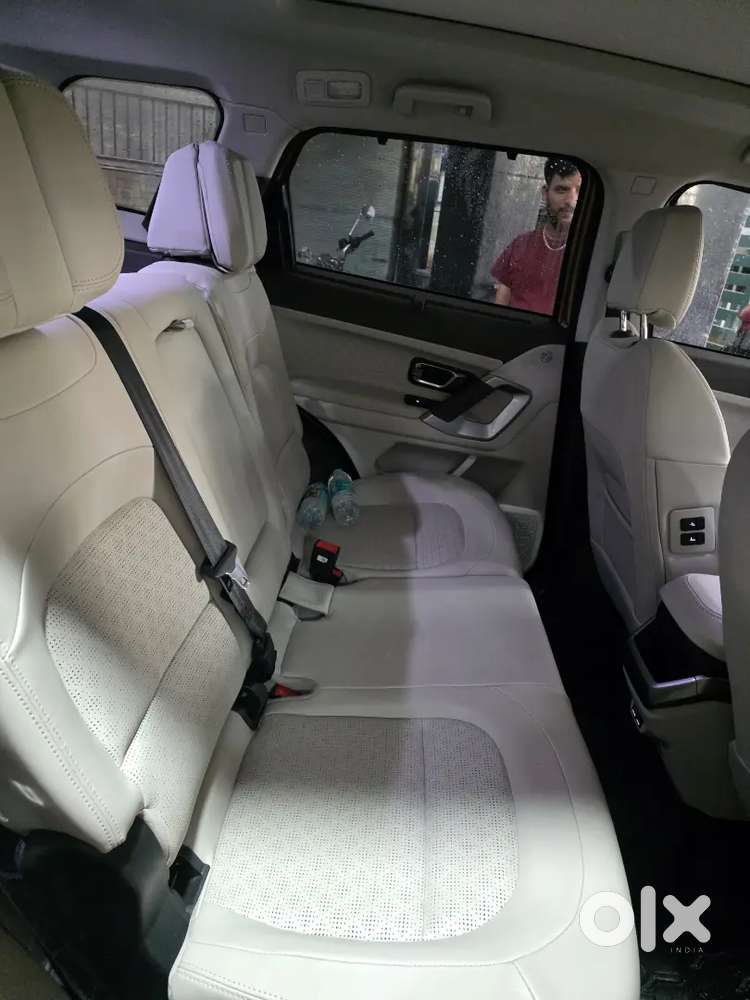 Tata Safari Accomplished Plus 2024 Dual Tone