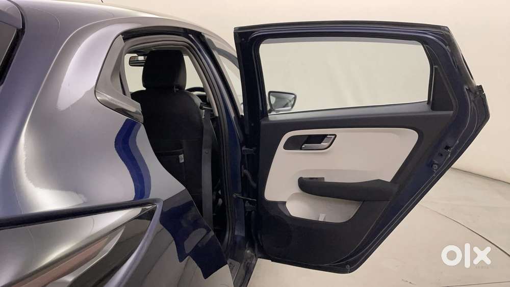 Tata Altroz Xza Petrol, 2023, Petrol