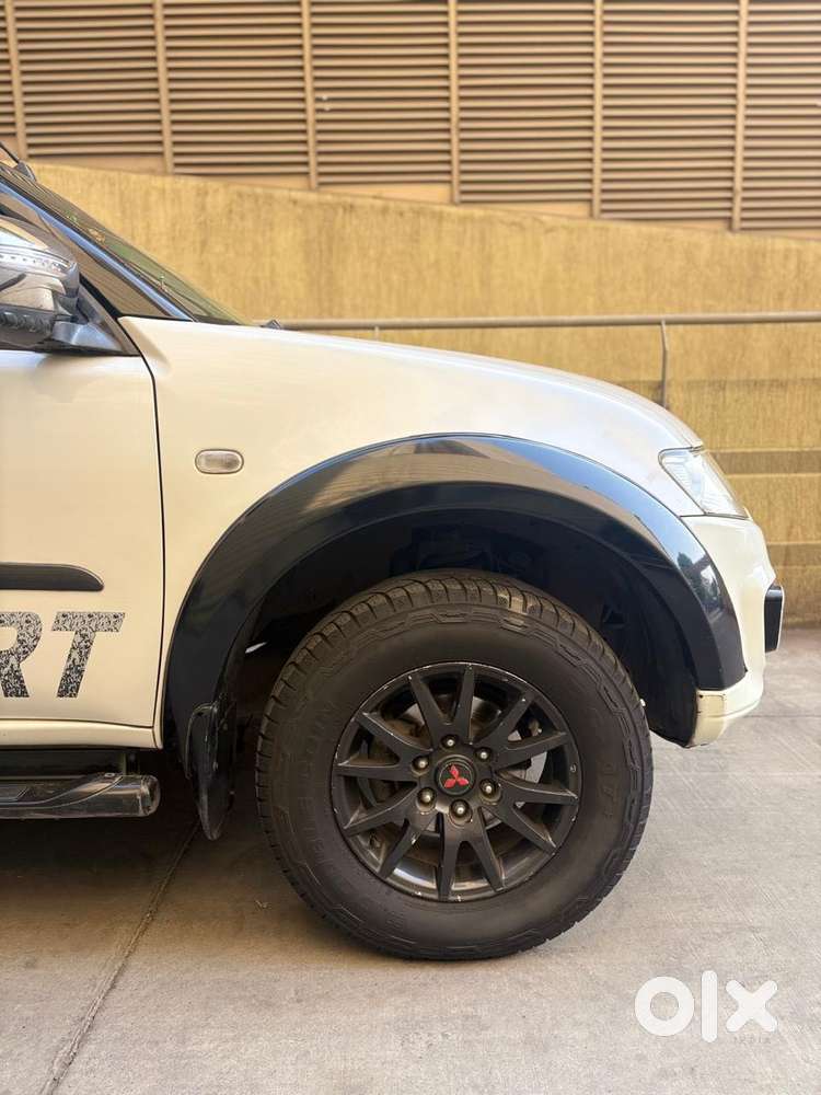 Mitsubishi Pajero Sport 2.5 Manual, 2014, Diesel