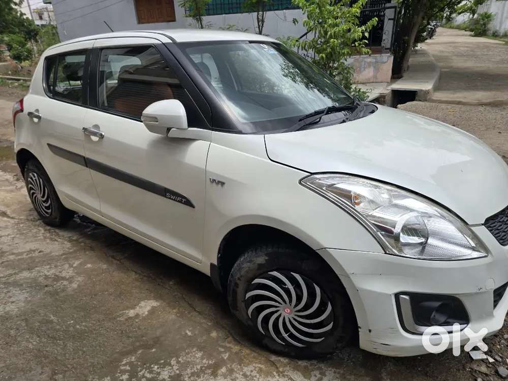 Maruti Suzuki Swift 2016 Petrol 106000 Km Driven