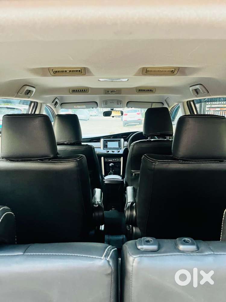 Toyota Innova Crysta 2.4 G Mt 7 Str, 2018, Diesel