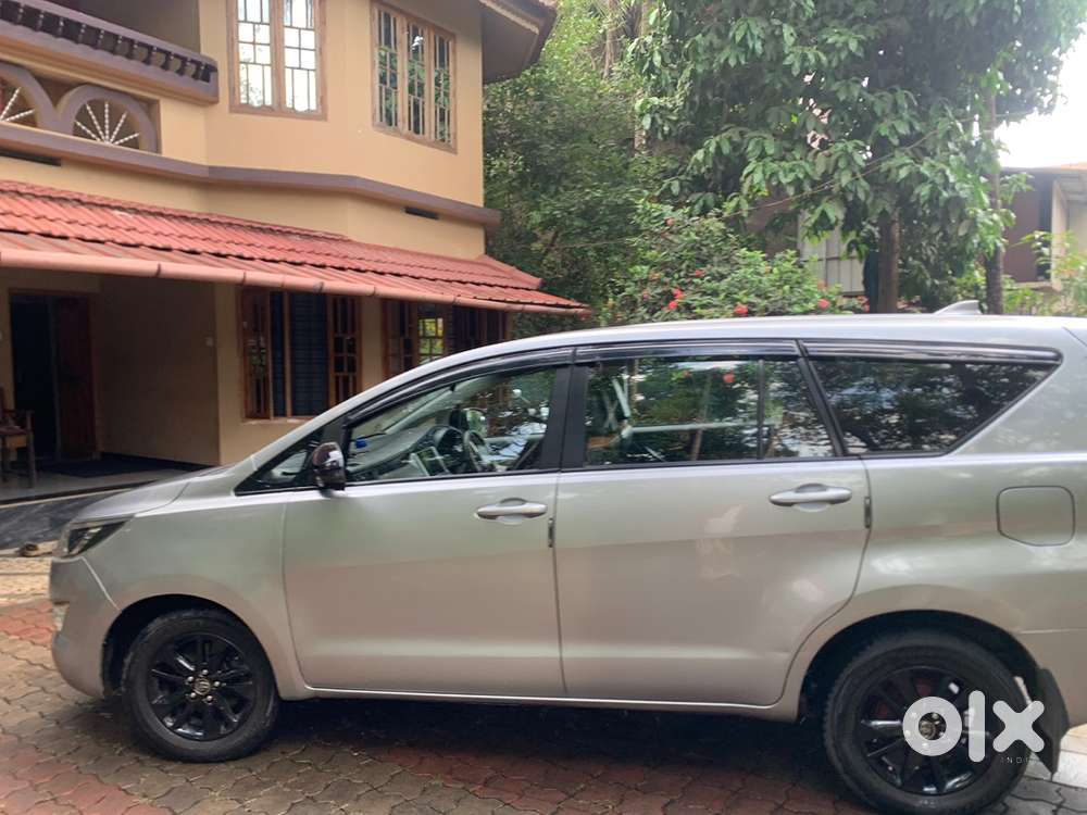 Toyota Innova Crysta Diesel 2017