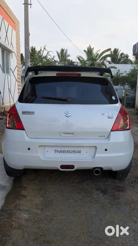 Maruti Suzuki Swift 2010 Petrol Well Maintained