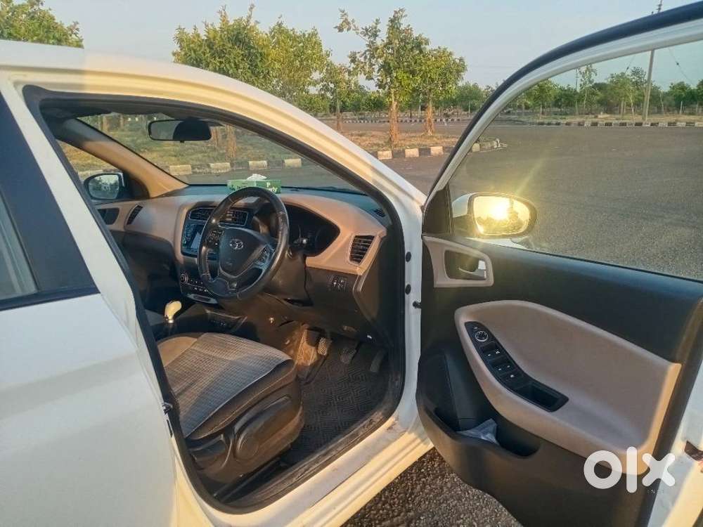 Hyundai Elite I20 Asta 'o' As In New Condition As Showroom Maintain