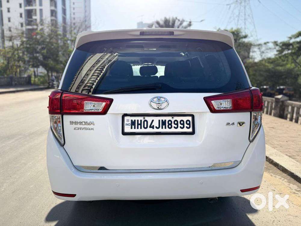 Toyota Innova Crysta