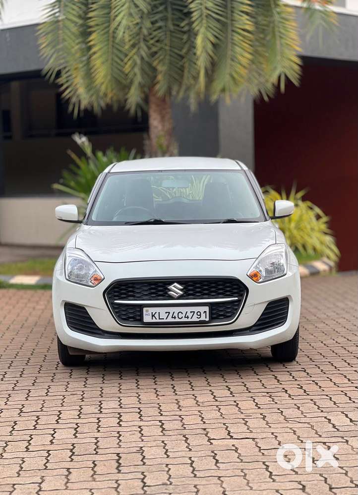 Maruti Suzuki Swift Vxi Optional, 2022, Petrol