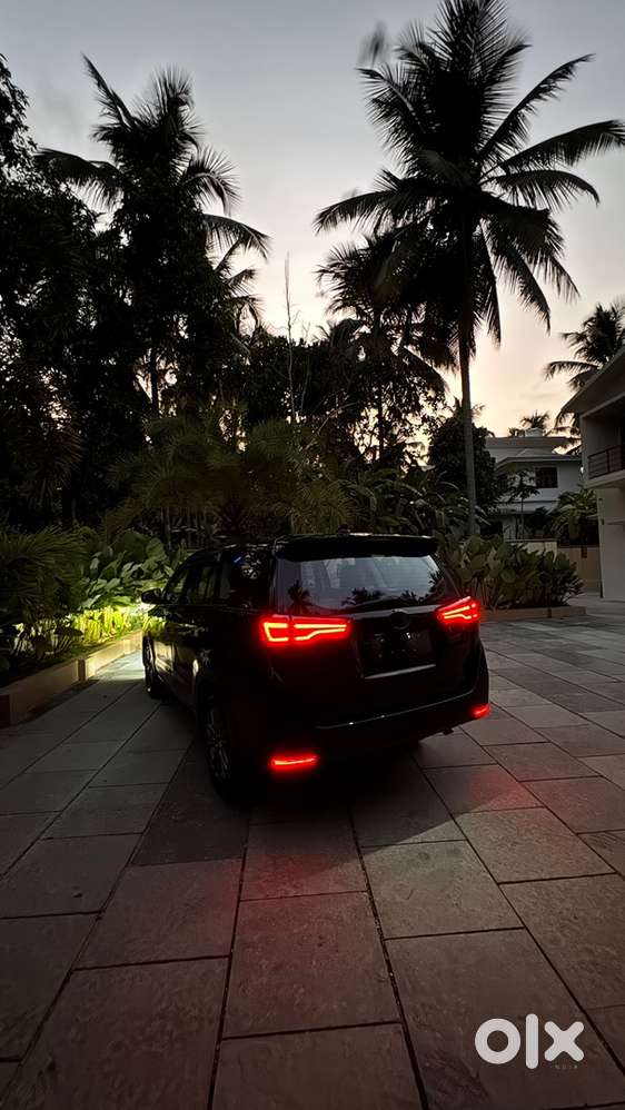 Crysta Automatic Showroom Condition