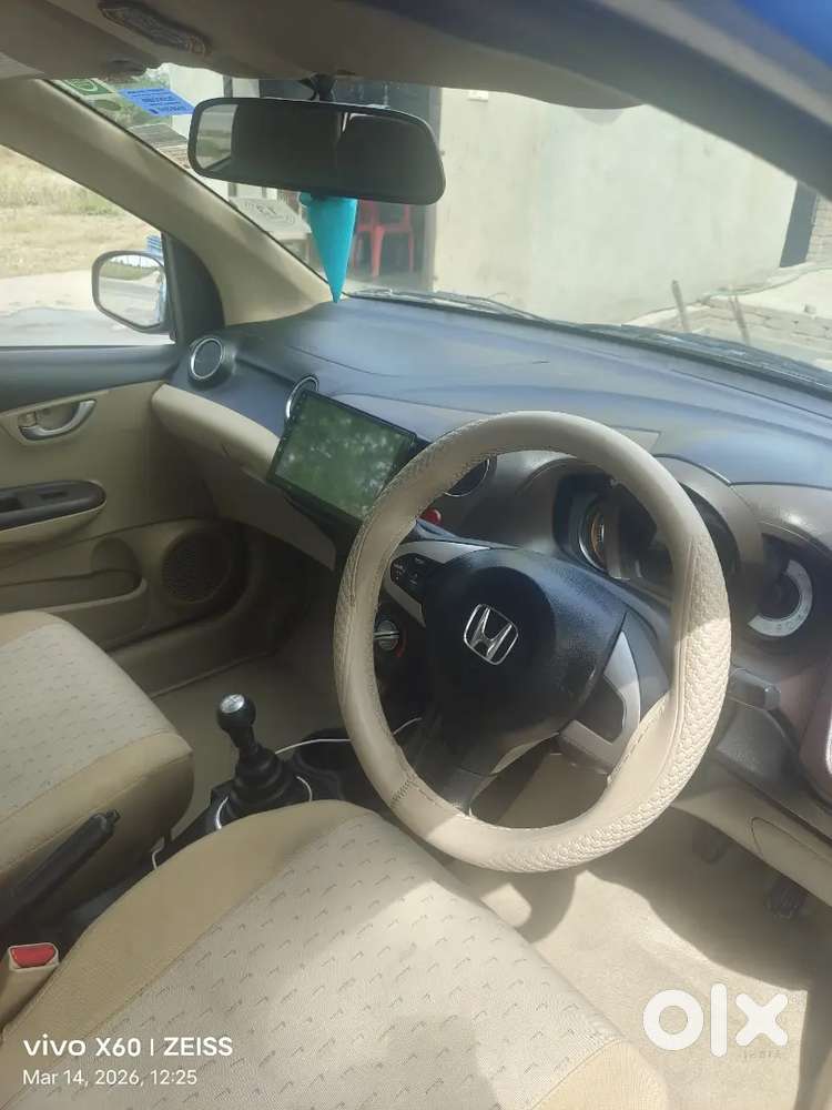 Honda Brio 2013 Petrol Well Maintained