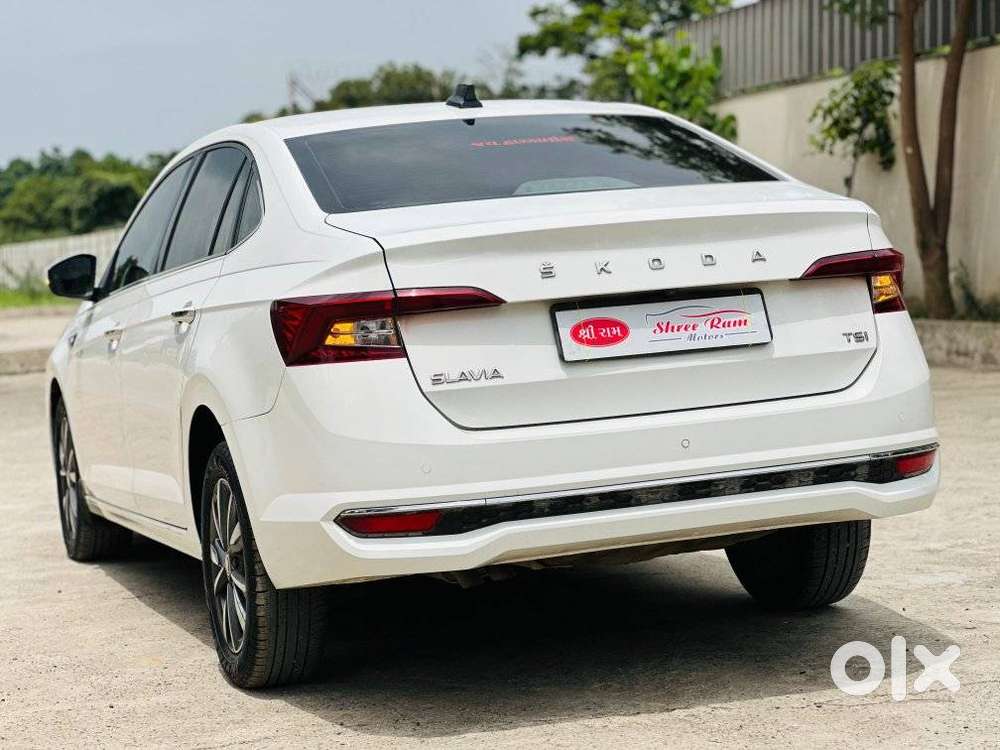 Skoda Slavia 1.5 Tsi Style At, 2023, Petrol