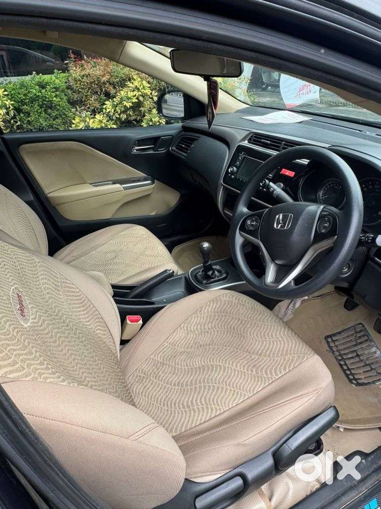 Honda City V Mt, 2015, Petrol
