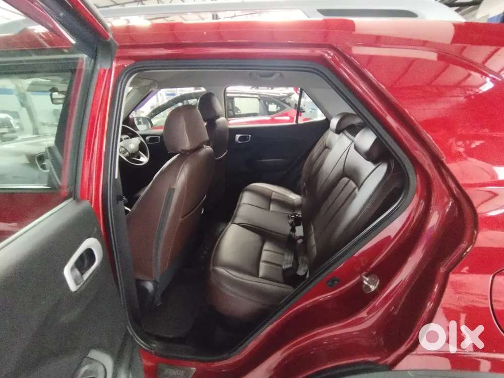 Hyundai Venue 2021 Petrol – Excellent Condition