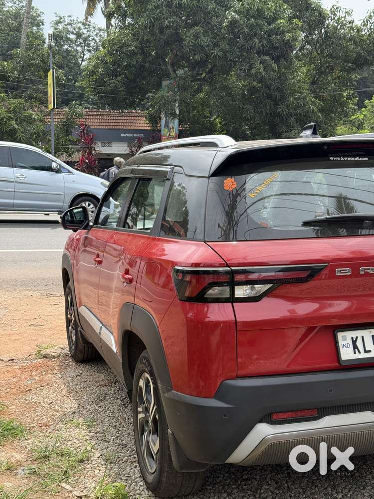 Maruti Suzuki Brezza 1.5 Zxi Plus Smart Hybrid Dual Tone, 2023, Petr..