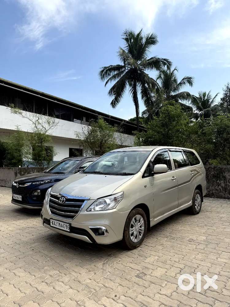 Toyota Innova 2015 Diesel Well Maintained