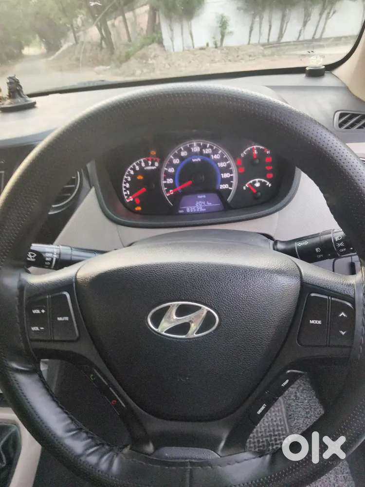 Hyundai Grand I10 2016 Cng Family Used Car, Excellent Condition