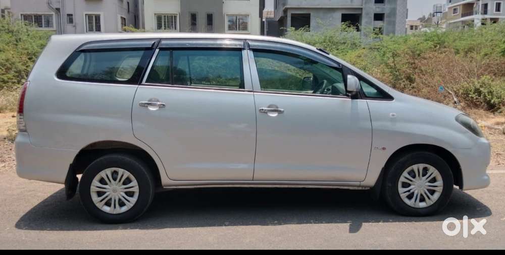 Toyota Innova 2.5 G (diesel) 8 Seater, 2009, Diesel