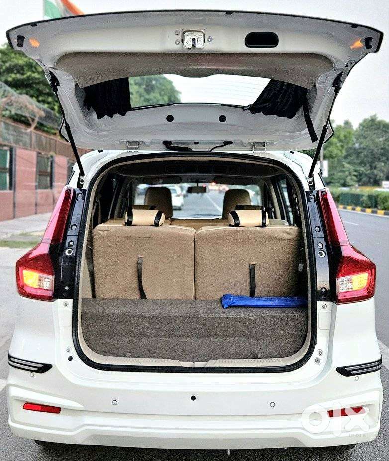 Maruti Suzuki Ertiga 1.5 Zxi, 2025, Cng & Hybrids