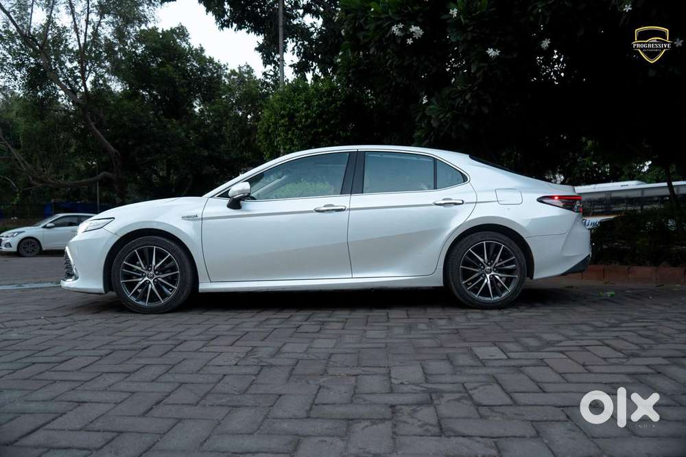 Toyota Camry Hybrid, 2024, Petrol