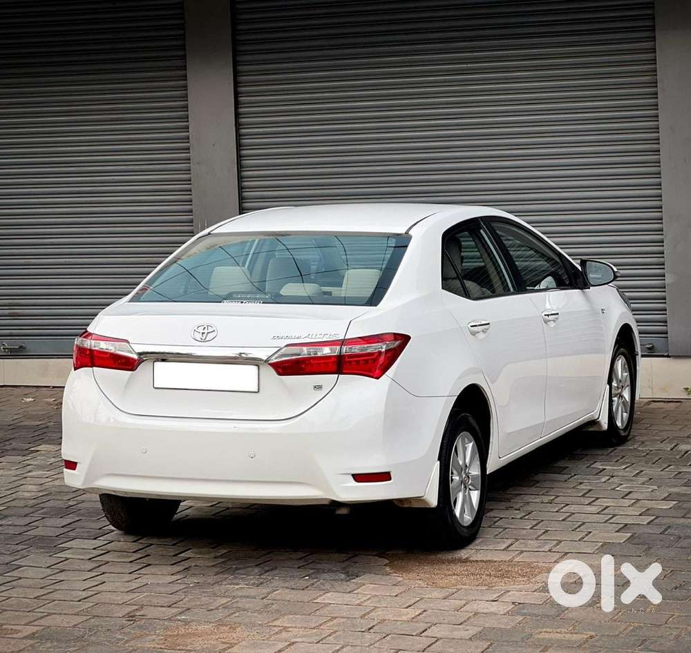 Toyota Corolla Altis Petrol Manual 2015