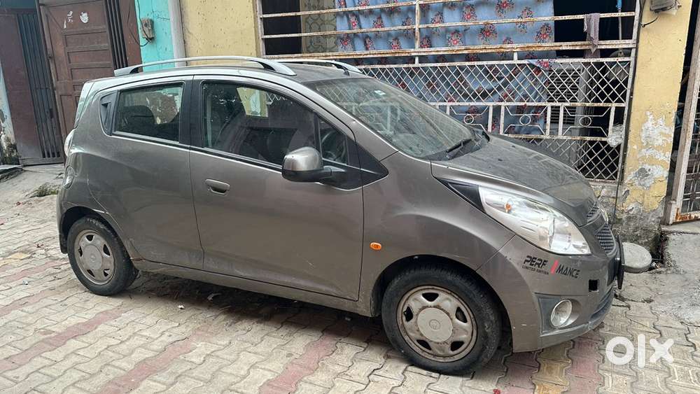 Chevrolet Beat Lt 2011 Petrol