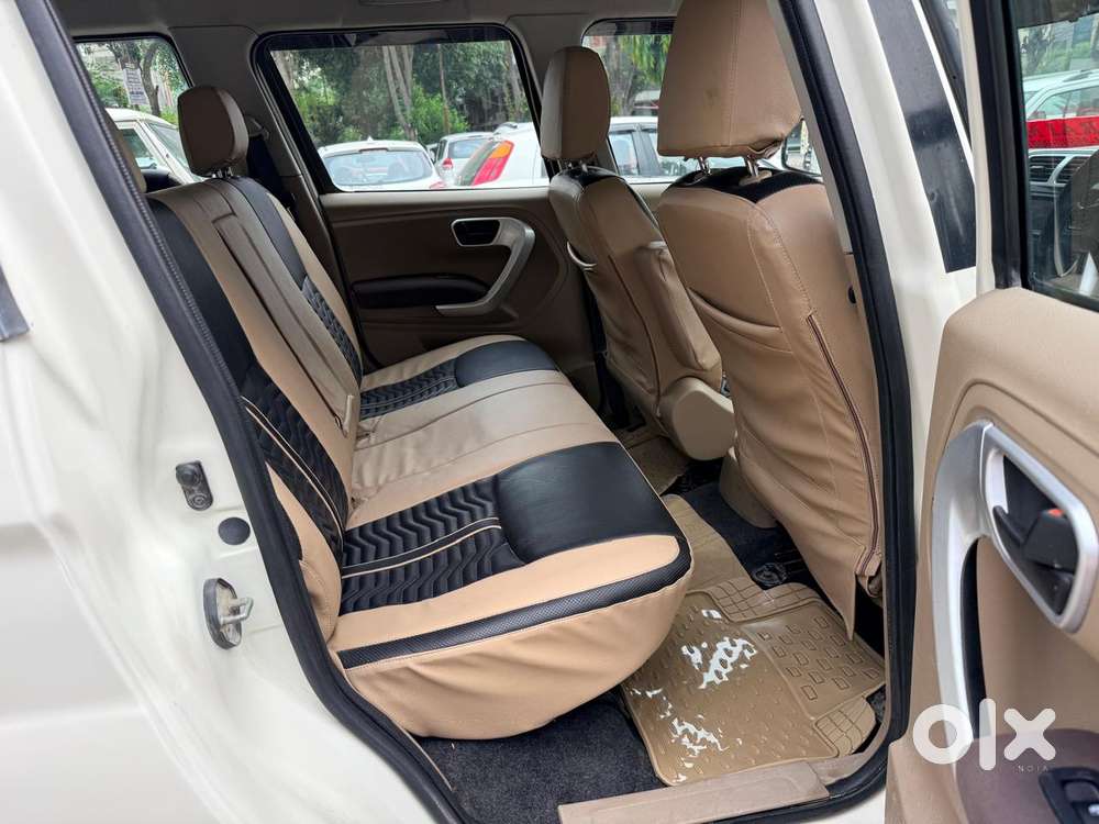 Mahindra Tuv 300 Mhawk100 T8, 2016, Diesel